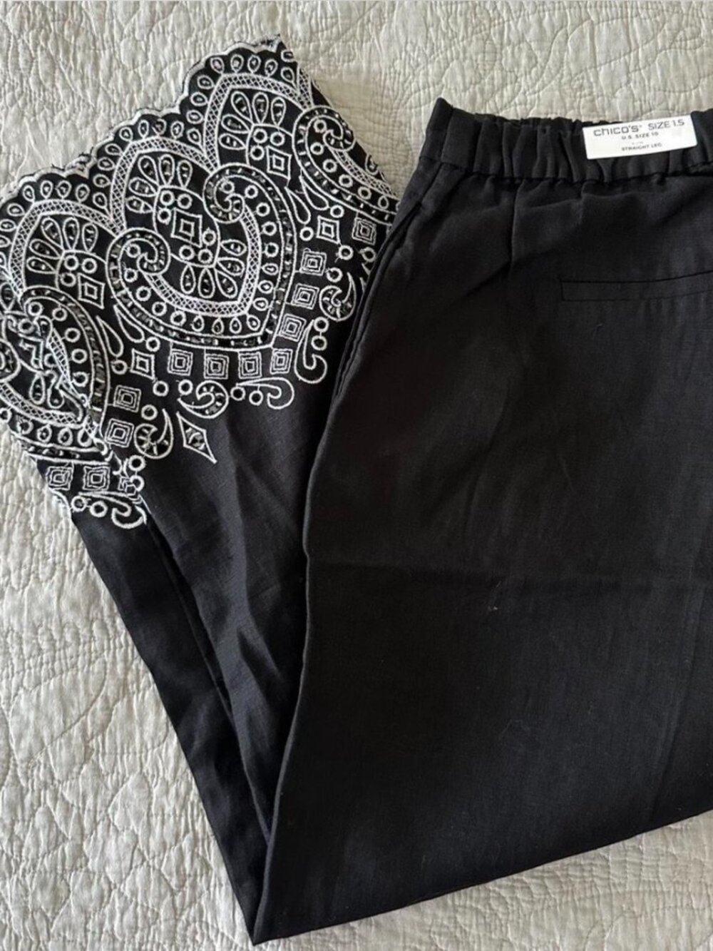 BRAND NEW Chico’s Black Linen Pants With White Eyelet Trim